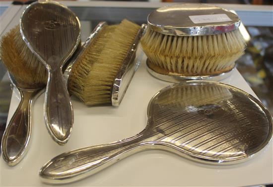 Silver brush set